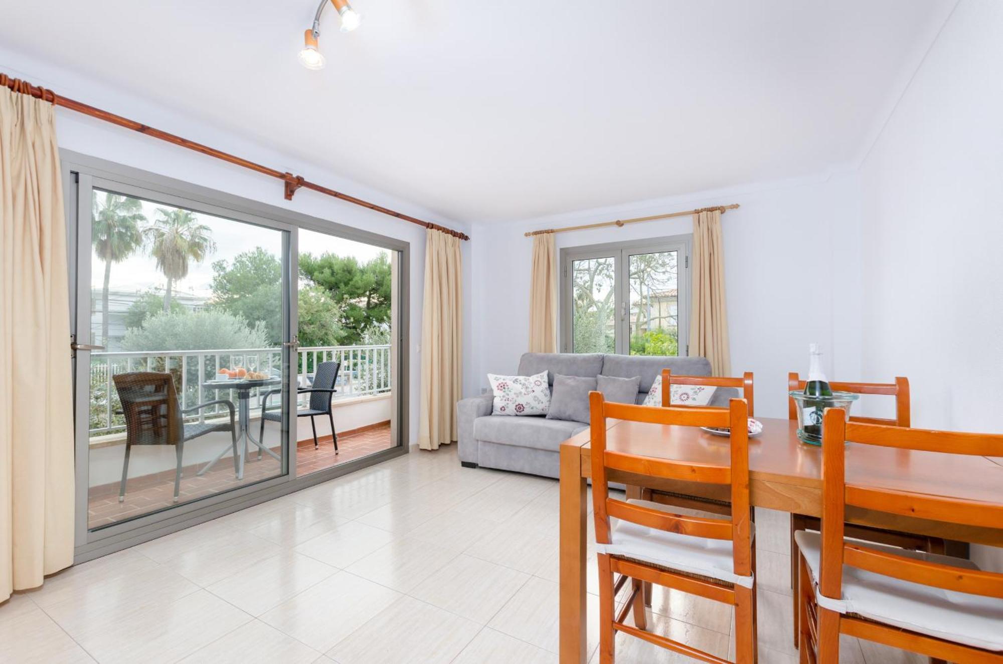 Yourhouse Roses 9 * Port d'Alcúdia