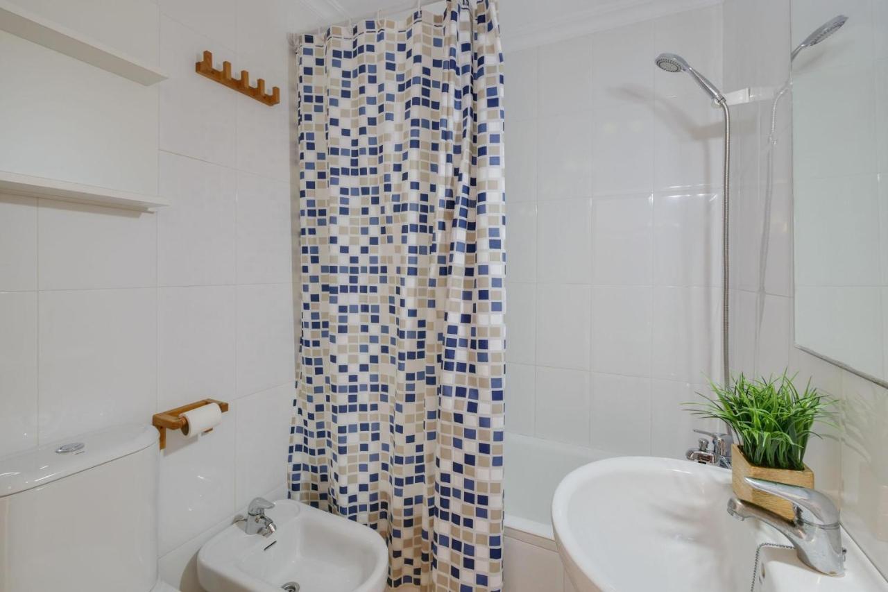 Apartment Yourhouse Roses 9 *